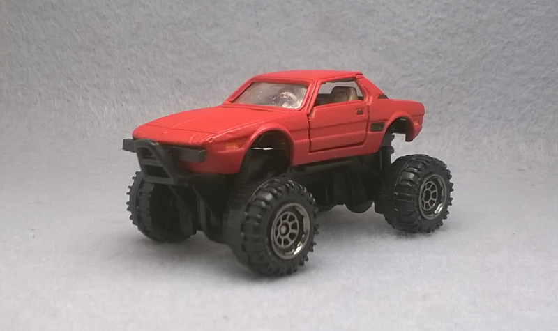 Illustration for article titled Tomica Fiat X1/9